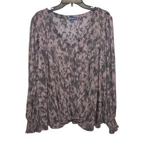 Democracy women's long-sleeve V-neck top with twist front hem Plus Size 2X